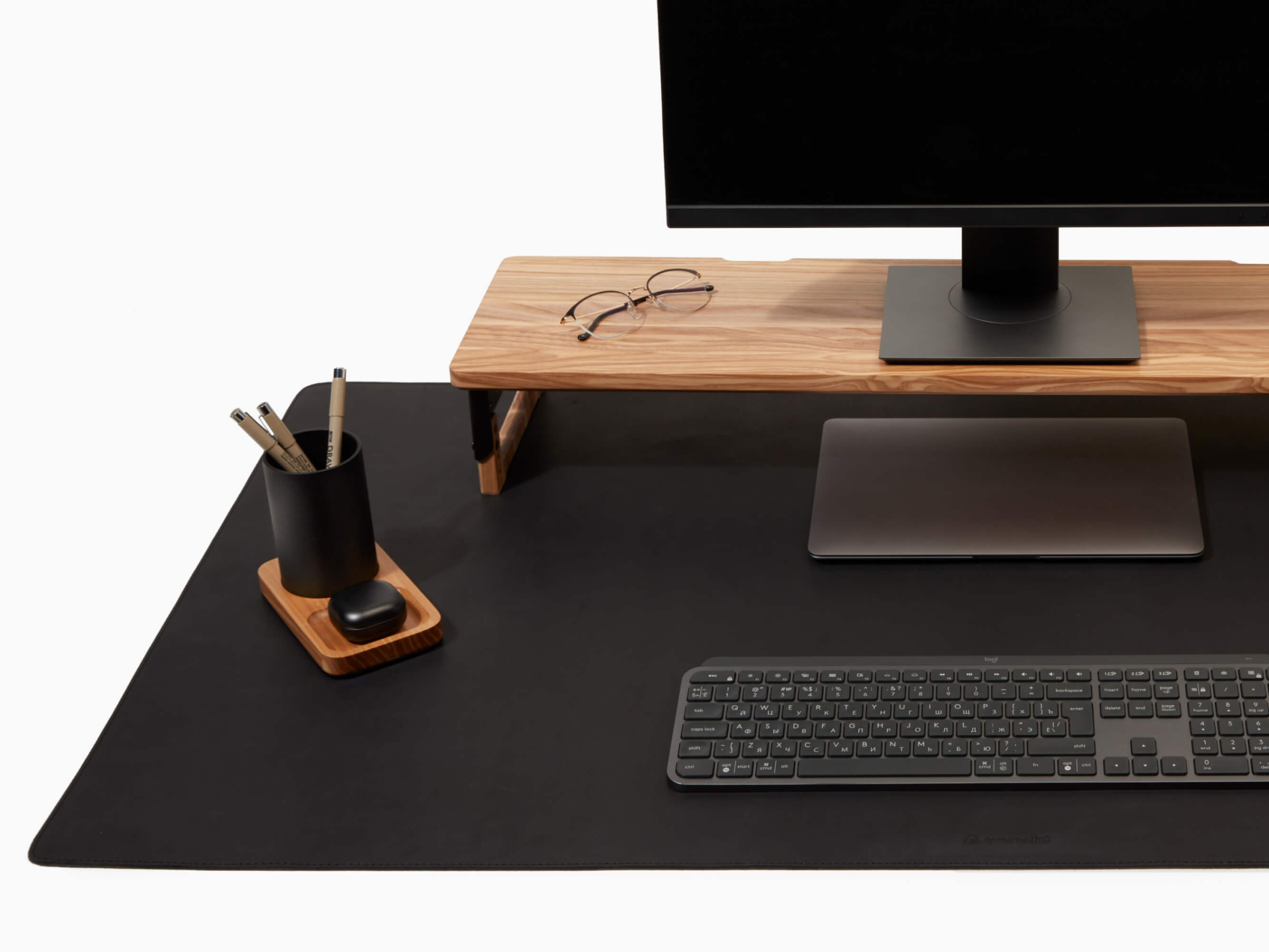 DE:MA™ Desk Mat